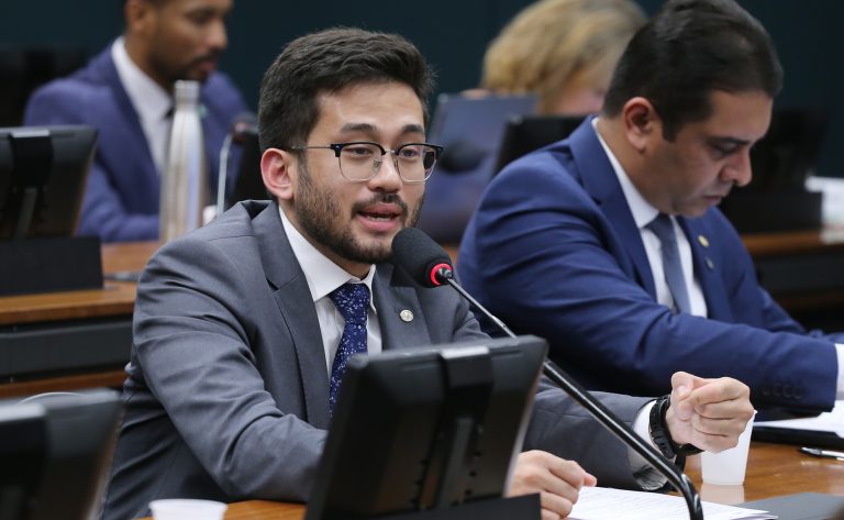 Fim da escala 6x1 avança na Câmara e pode mudar a rotina de milhões de trabalhadores